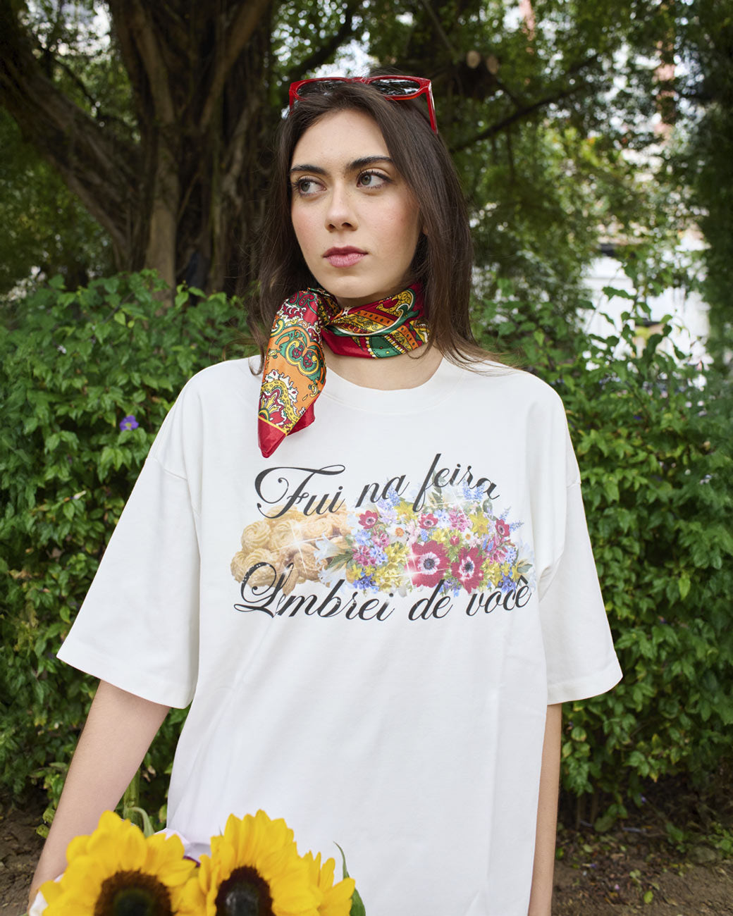 feminina_hover