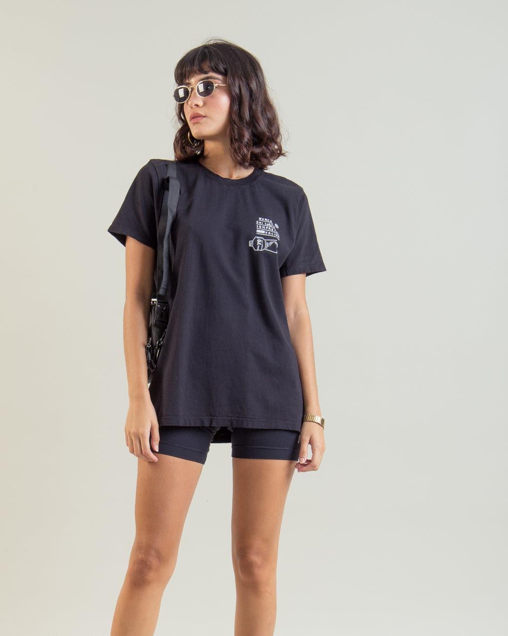 feminina_hover
