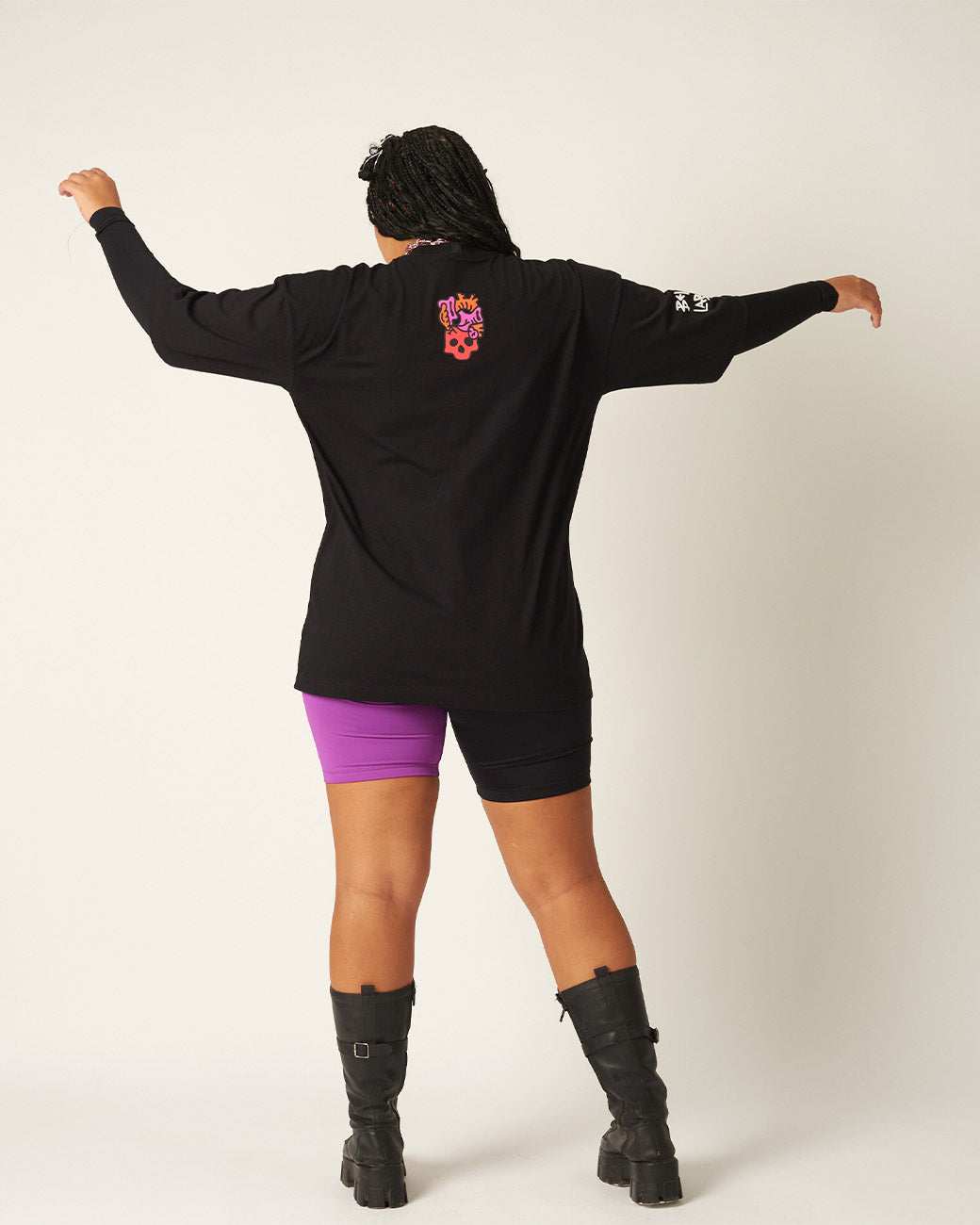feminina_hover