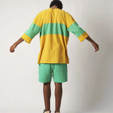 Camiseta Recorte Oversized Amarela