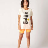 Camiseta Love is in the arca