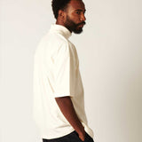 Camiseta Gola Alta Offwhite Oversized