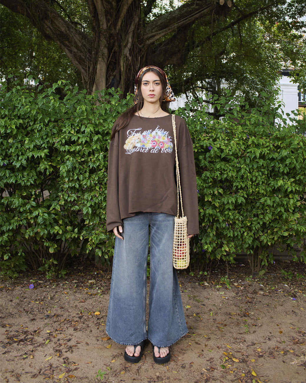 feminina_hover